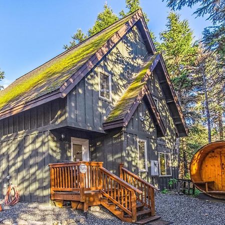 Hanging Glacier Chalet ガードウッド エクステリア 写真